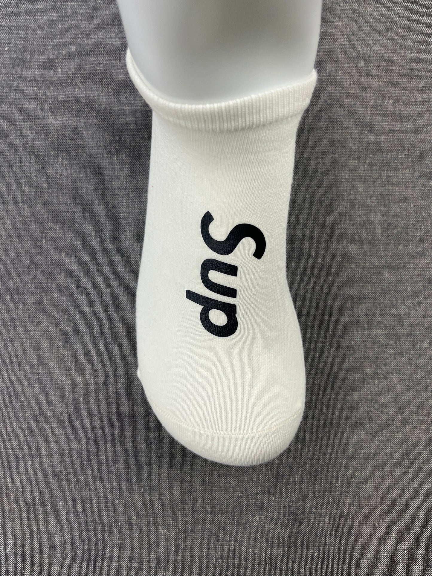 SUPREME White Ankle Socks