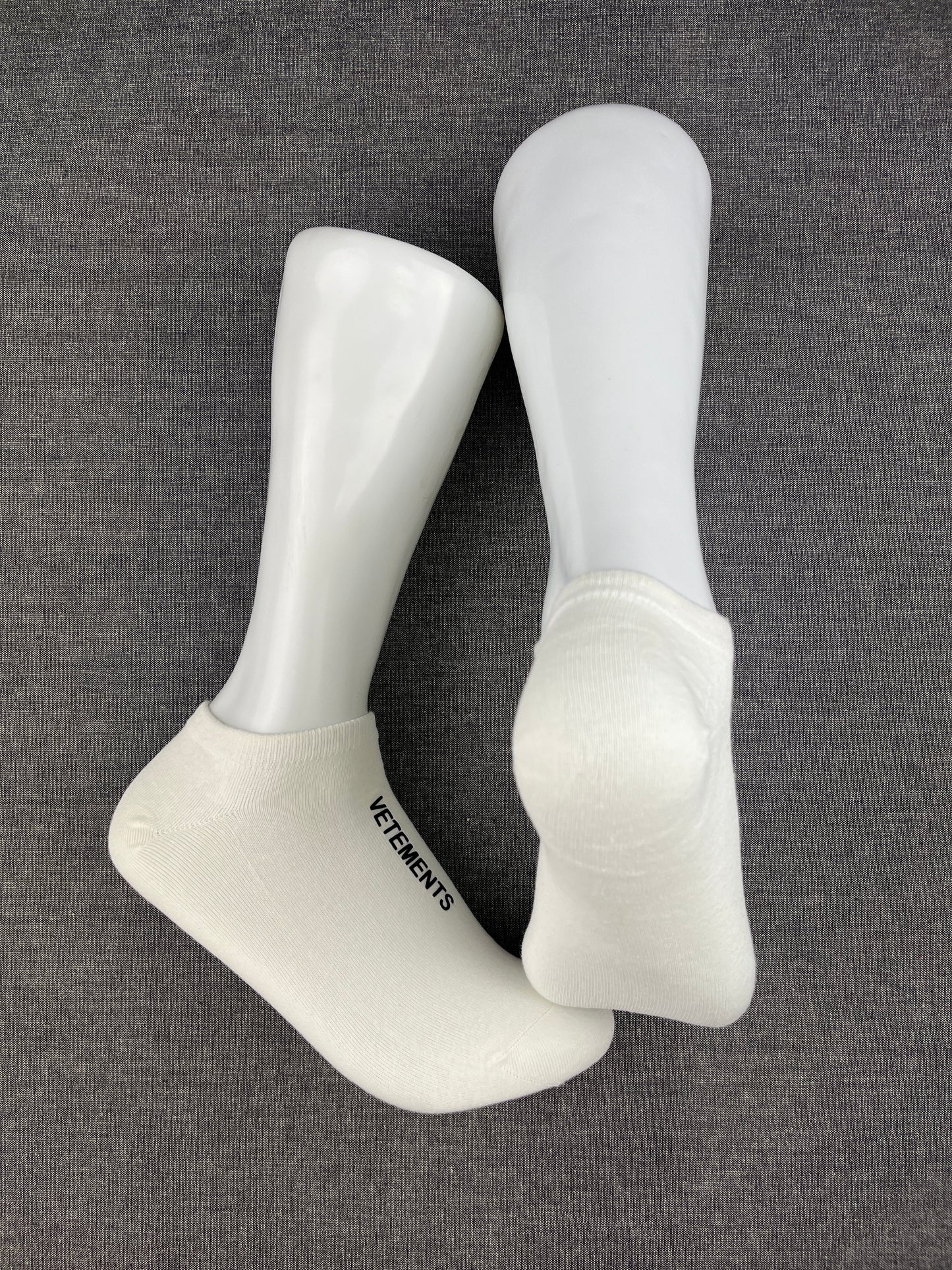 VETEMENTS White Ankle Socks