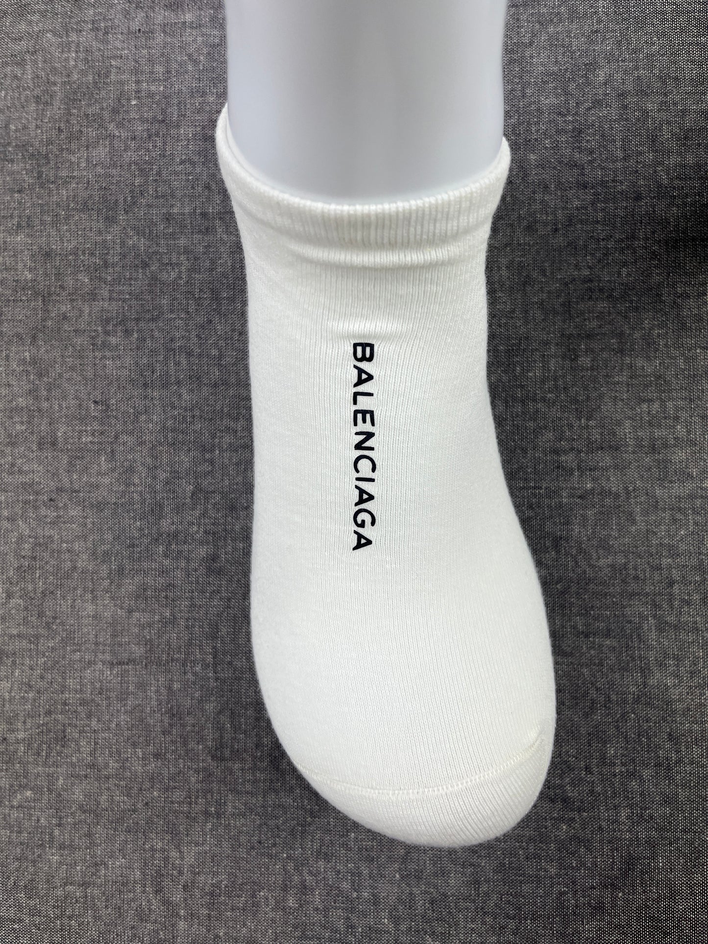 BALENCIAGA White Ankle Socks