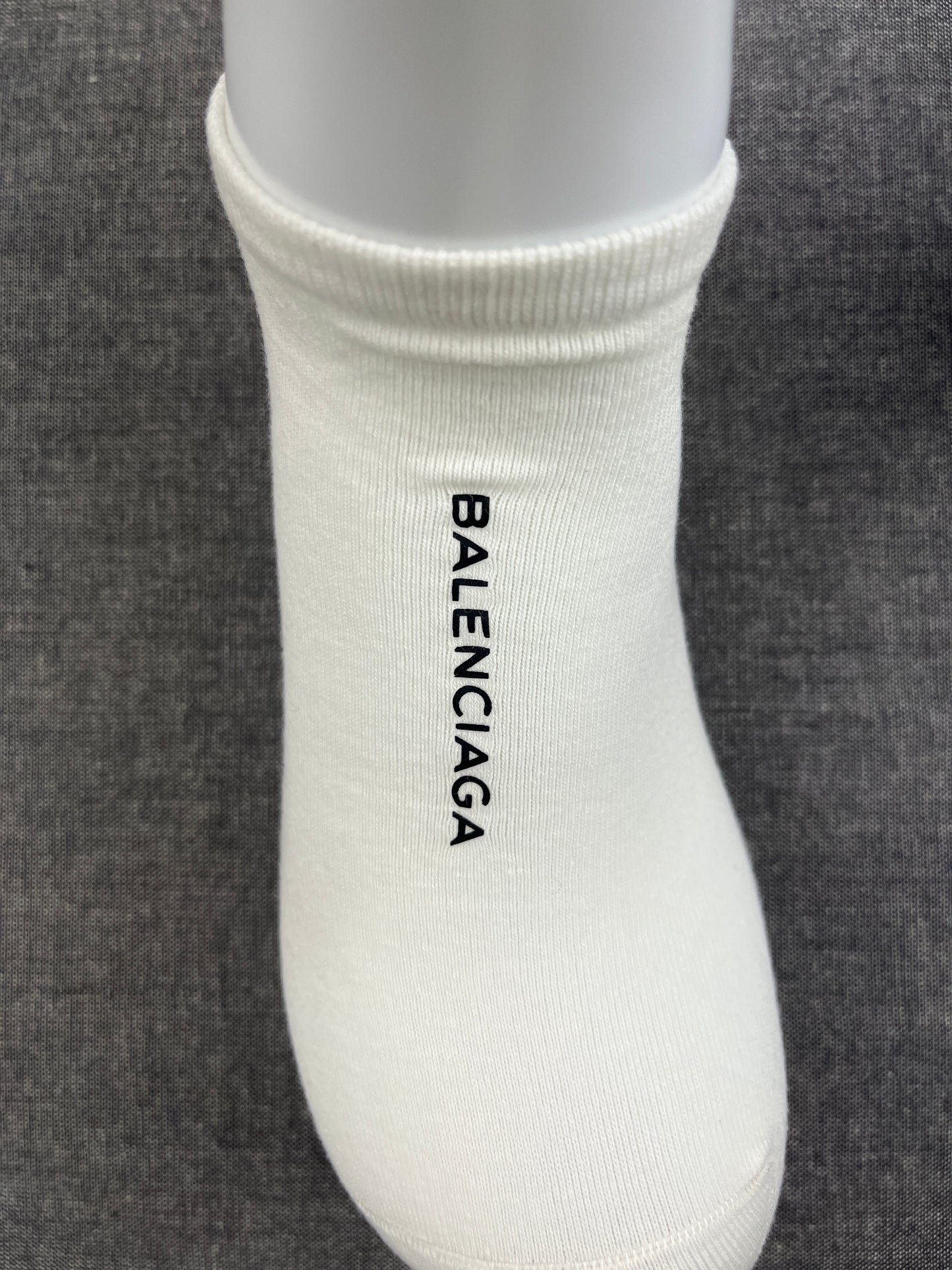 BALENCIAGA White Ankle Socks