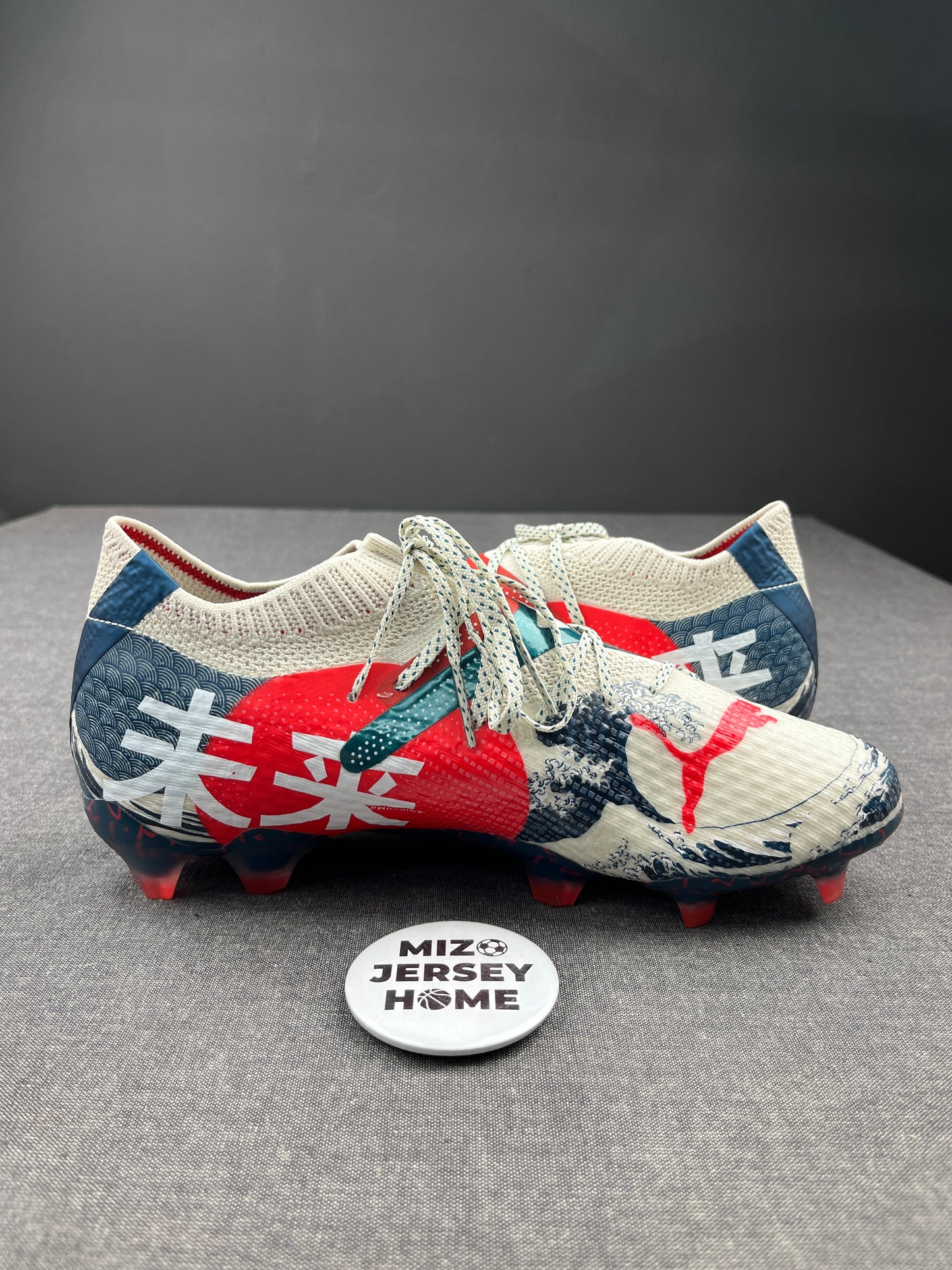 PUMA X UNISPORT "GREAT WAVE" Football Shoes