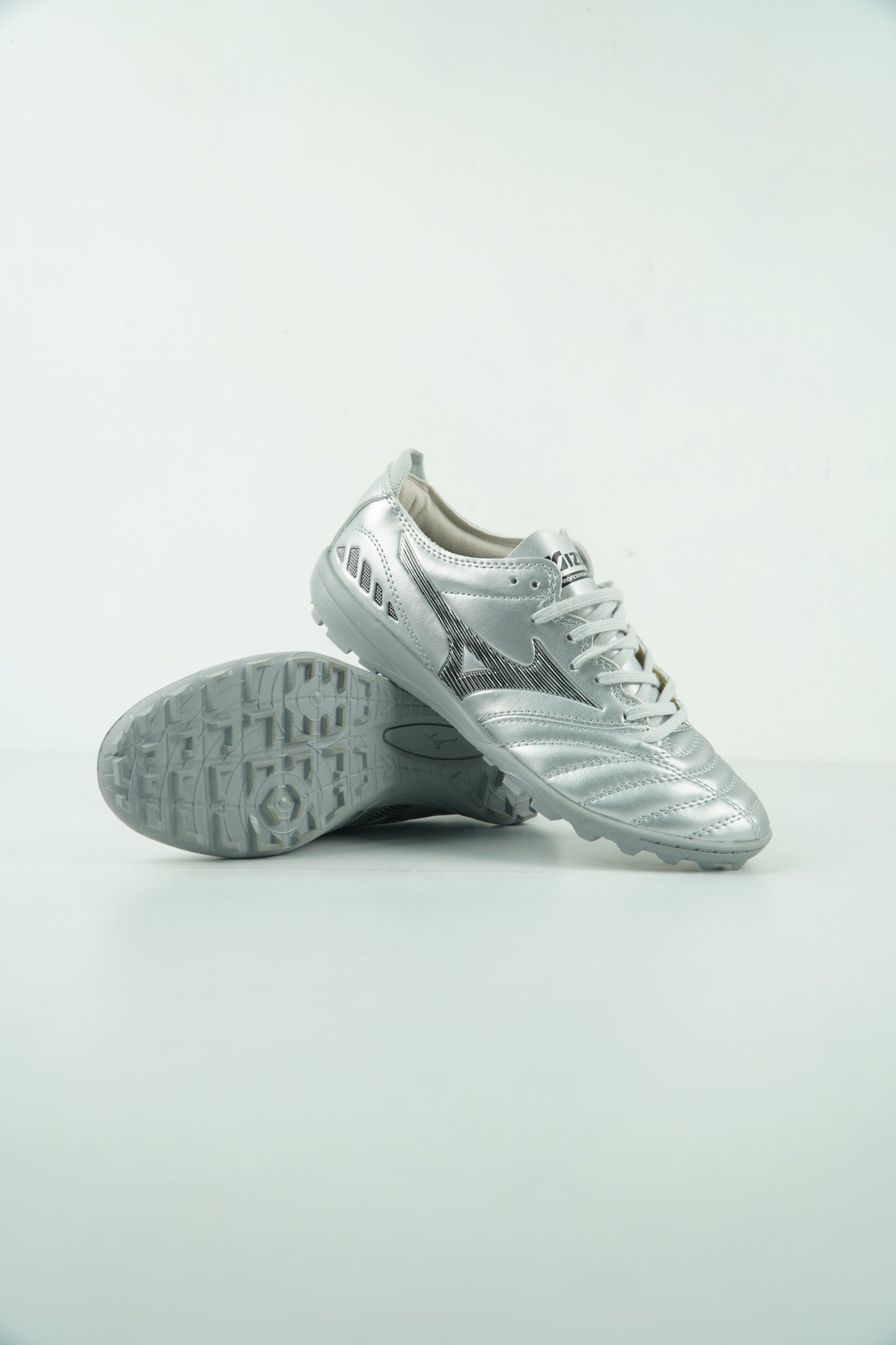 Mizuno TF Grey Futsal Shoes