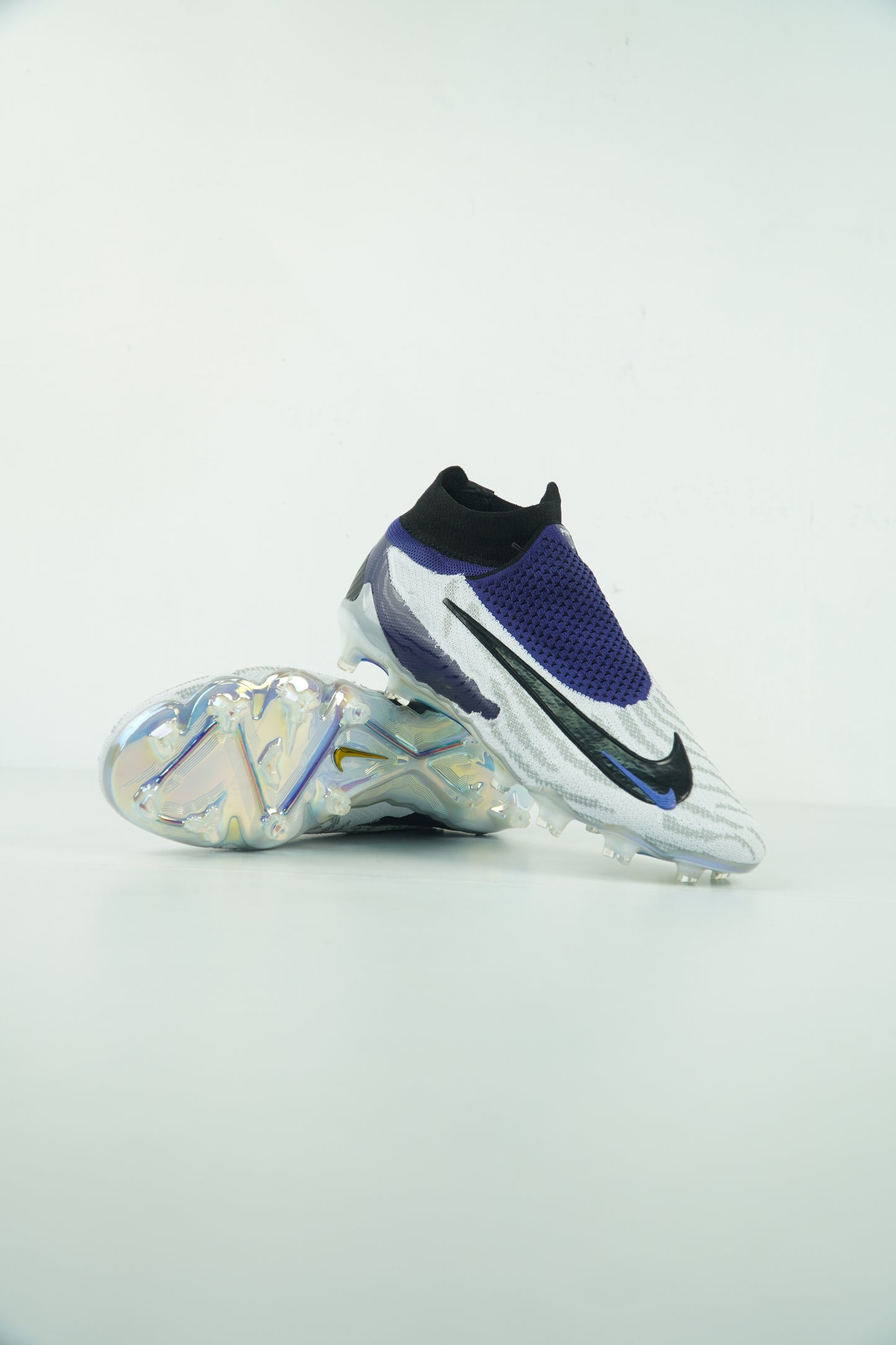 Nike Phantom GX White FG Football Shoes