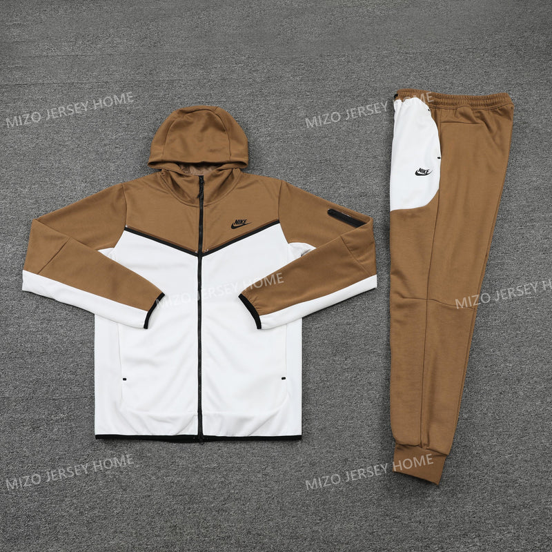 Nike Tech Fleece White & Brown