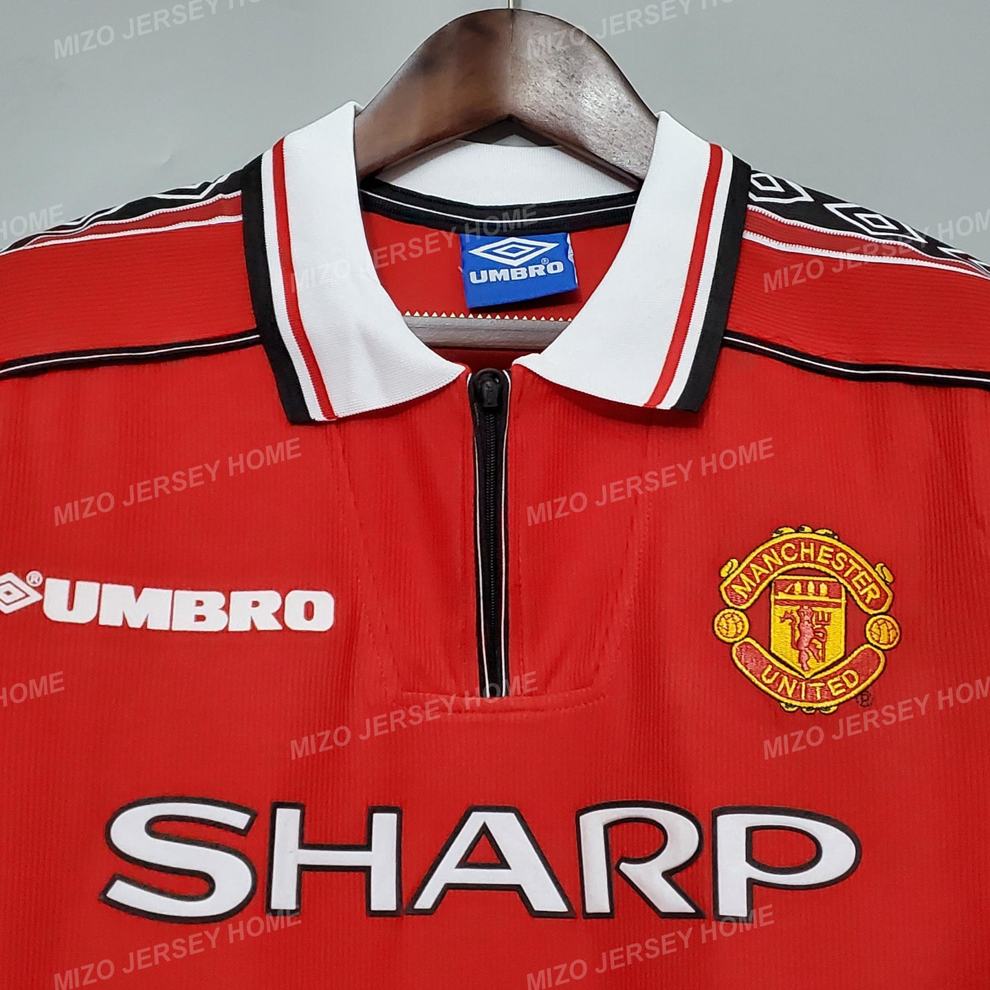 MANCHESTER UNITED Retro 1998-1999 Home Jersey
