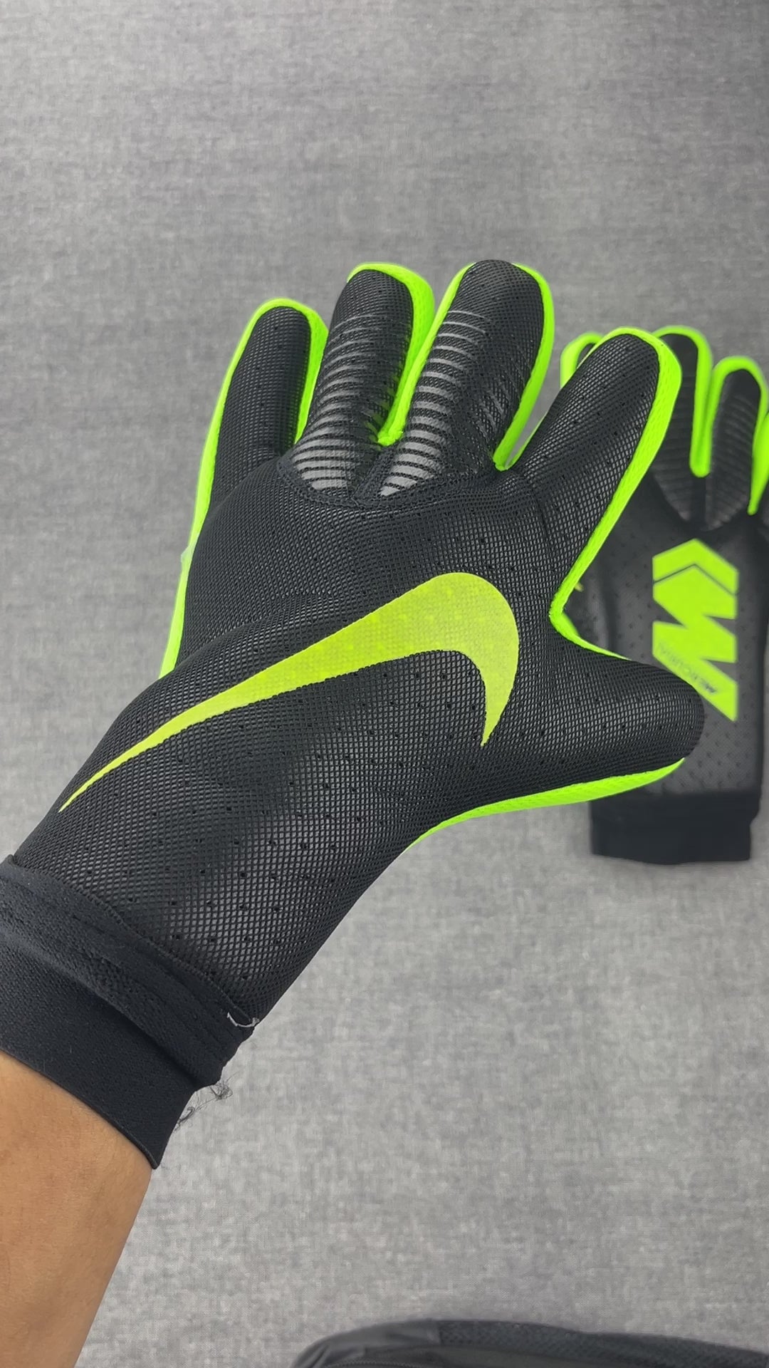 NIKE Black/Green Mercurial Touch Elite Goalkeeper Gloves