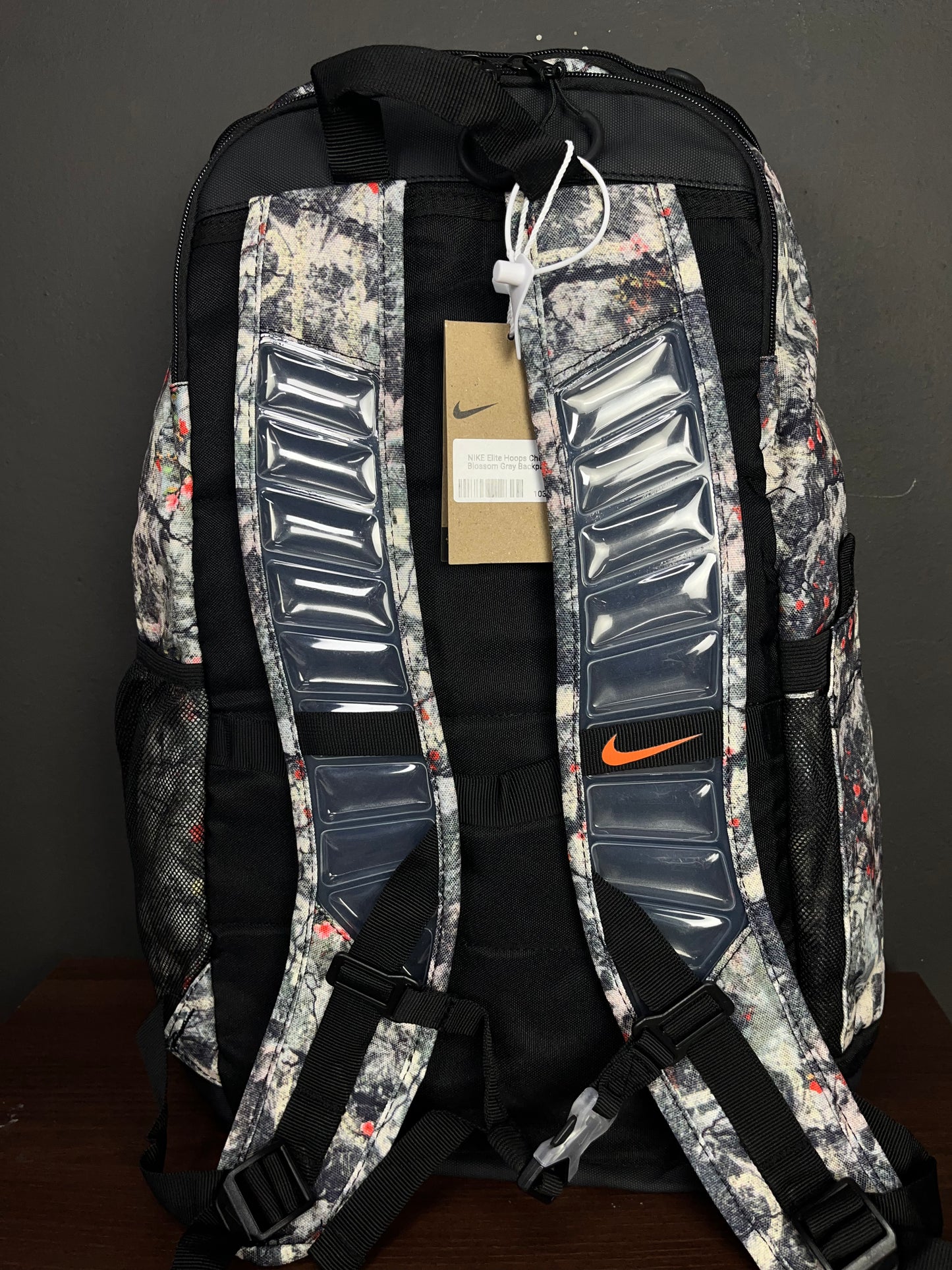 NIKE Elite Hoops Cherry Blossom Gray Backpack
