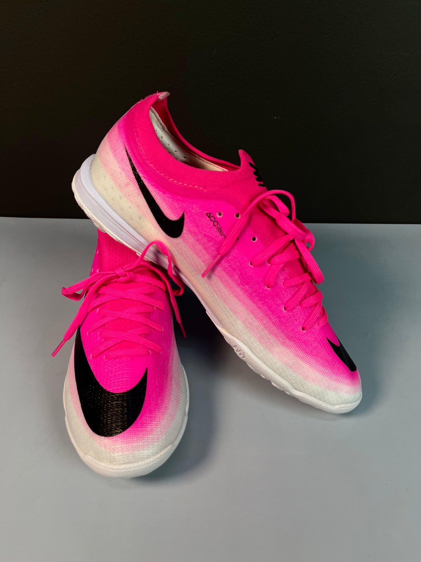 Nike Mercurial Vapor 17 Elite Pink Turf Football Shoes