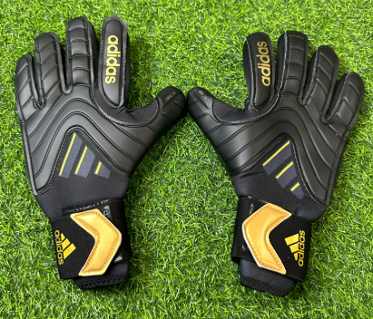 Adidas Copa Pro Goalkeeper Gloves Black/Gold